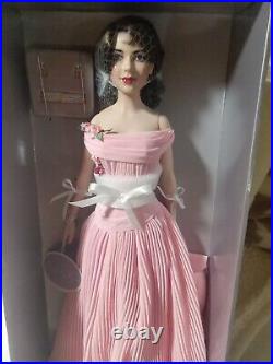 16 Franklin Mint Elizabeth Taylor Doll Vinyl Portrait Pink Dress (Chiffon)