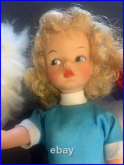 1960'S IDEAL BLONDE HIGH COLOR TAMMY Lot W Case For Clothes EUC