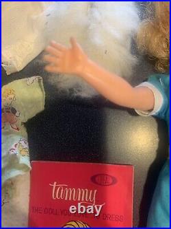 1960'S IDEAL BLONDE HIGH COLOR TAMMY Lot W Case For Clothes EUC