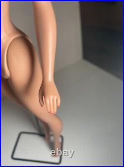 1961 BUBBLE CUT BARBIESHE IS PERFECT! In Original Mint Suburban Shopper Outfit
