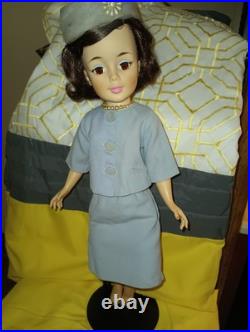 1961 Madame Alexander Jacqueline Kennedy Doll And American Character Friend