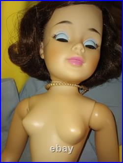 1961 Madame Alexander Jacqueline Kennedy Doll And American Character Friend