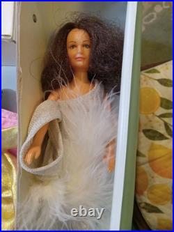 1977 Jaclyn Smith 9 Doll, With Mattel Case & LOTS Of Accessories. EUC