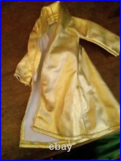 1977 Jaclyn Smith 9 Doll, With Mattel Case & LOTS Of Accessories. EUC
