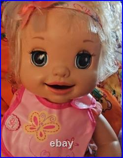 2006 Hasbro Baby Alive Doll Soft Face Works With Original Clothes & Accessories