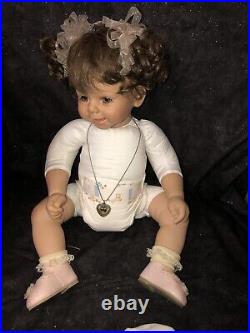 Adora Doll SUSIE 19 By Frank Yong LE 25/589 Necklace Vintage MINT