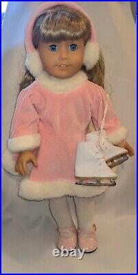 American Girl Doll Truly Me 18 Blonde Hair Blue Eyes plus over 25 accessories