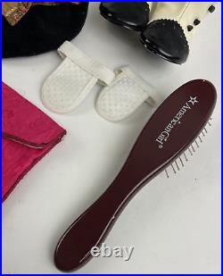 American Girl Dolls 2007 + Accessories Earrings Brush Carry Tote Hat LOOK