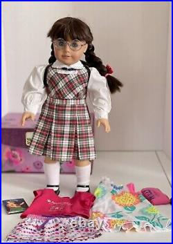 American Girl/PC Molly Tagged 1986 in Her PC 1997 School Dress with extras 10th An