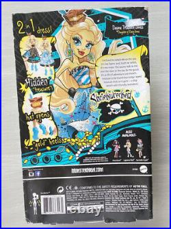 BRAND NEW Monster High Doll Draculaura & Dayna Treasura Jones / Shriekwrecked