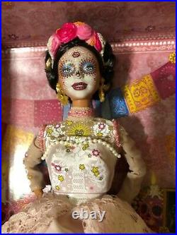 Barbie Dia De Muertos Doll Mint 2020