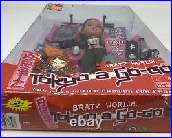 Bratz 2001 Tokyo A Go-Go Fianna Doll MGA With Suitcase + Accessories