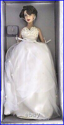 ELIZABETH TAYLOR FRANKLIN MINT DOLL White Dress Vinyl Portrait NIB