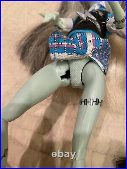 EXC Lot 2 1st Wave Elastics Monster High dolls Original 2008 Schools Out Frankie