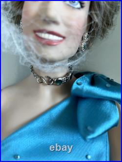 Franklin Mint 16Vinyl PRINCESS DIANA DOLL in Aquamarine Gown & Accessories NRFB