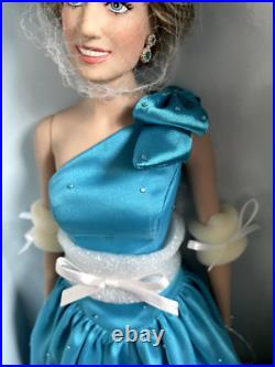 Franklin Mint 16Vinyl PRINCESS DIANA DOLL in Aquamarine Gown & Accessories NRFB
