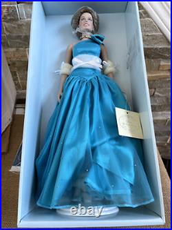 Franklin Mint 16Vinyl PRINCESS DIANA DOLL in Aquamarine Gown & Accessories NRFB