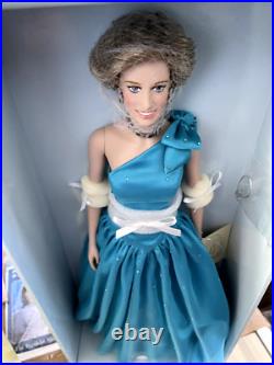Franklin Mint 16Vinyl PRINCESS DIANA DOLL in Aquamarine Gown & Accessories NRFB