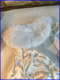 Franklin Mint 16Vinyl Princess GRACE Doll White ENGAGEMENT OUTFIT withWrap +Shoes