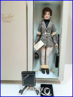 Franklin Mint 1999 Jacqueline Kennedy Equestrian 15 vinyl doll Rare, NRFB