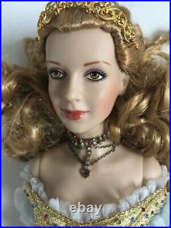 Franklin Mint CINDERELLA Jewel of the Renaissance 16 vinyl dressed in Gown DOLL