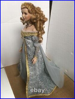Franklin Mint CINDERELLA Jewel of the Renaissance 16 vinyl dressed in Gown DOLL