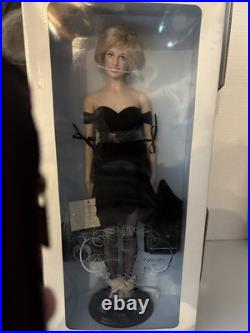 Franklin Mint Diana, Princess of Glamour Limited Ed. Portrait Doll REVENGE DRESS