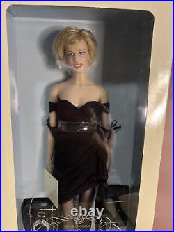 Franklin Mint Diana, Princess of Glamour Limited Edition Portrait Doll The Crown