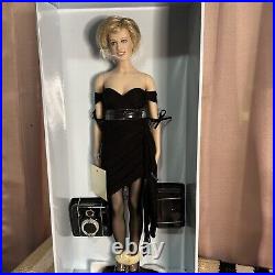 Franklin Mint Diana, Princess of Glamour Limited Edition Portrait Doll The Crown