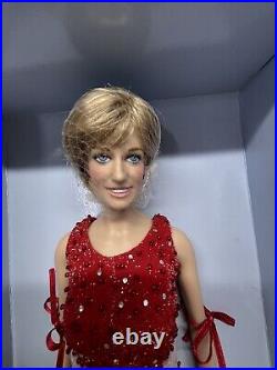Franklin Mint Diana Princess of Hearts 1998 Doll Christmas Edition New in Box
