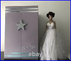 Franklin Mint ELIZABETH TAYLOR Vinyl Portrait Doll and Wardrobe Ensemble Trunk