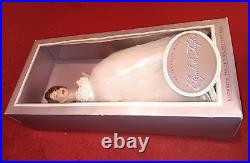 Franklin Mint Elizabeth Taylor Vinyl Portrait Doll with Box Stand Has Tag Read