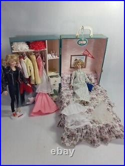 Franklin Mint Grease Sandy Doll with Bedroom Wardrobe Trunk and 7 Outfits