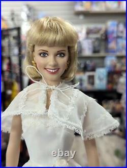 Franklin Mint Grease Sandy Portrait Doll with 5 Add Outfits Olivia Newton John