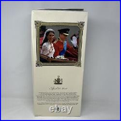Franklin Mint HRH Kate Middleton, Duchess Vinyl ROYAL WEDDING BRIDE Doll 16