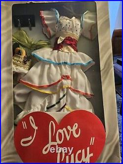 Franklin Mint I Love Lucy 16 vinyl doll with wardrobe And Outfits Franklin Mint I Love Lucy 16 vinyl doll with wardrobe And Outfits