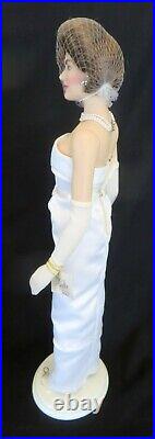 Franklin Mint JACKIE 16 Vinyl Doll in Original Box withCOA & BONUS NRFB Outfit