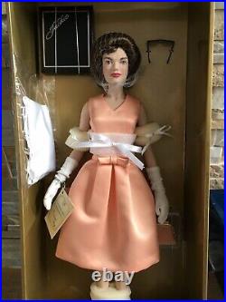Franklin Mint JACKIE KENNEDY 15 Vinyl DOLL in Peach Dress, Jewelry + Stand NRFB