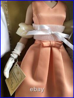 Franklin Mint JACKIE KENNEDY 15 Vinyl DOLL in Peach Dress, Jewelry + Stand NRFB