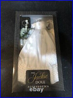 Franklin Mint Jackie Kennedy Vinyl 15 Inch Doll Wedding Splendor Ensemble