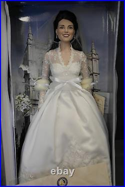 Franklin Mint Kate Middleton Vinyl Engagement AND Wedding Bride Dolls With COA