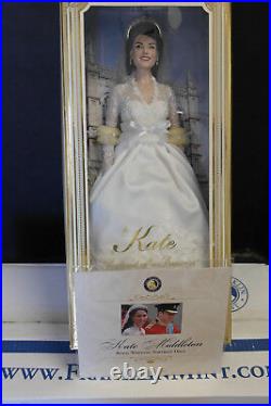 Franklin Mint Kate Middleton Vinyl Engagement AND Wedding Bride Dolls With COA