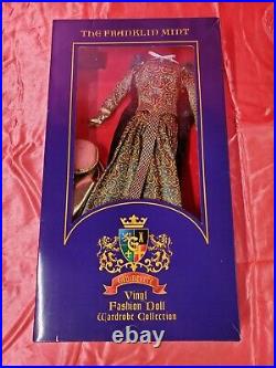 Franklin Mint Lady Guinevere Vinyl Fashion Doll NFRB Outfit