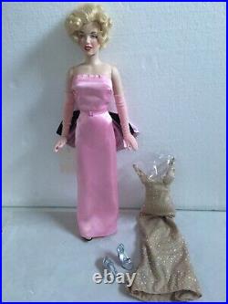 Franklin Mint MARILYN MONROE 16 Vinyl DOLL + 1 extra Doll Dress & Shoes outfit