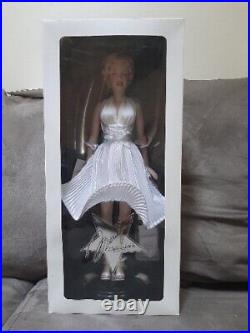 Franklin Mint Marilyn Monroe Portrait Doll 7 Year Itch White Dress
