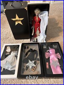 Franklin Mint Marilyn Monroe Portrait Doll With3 Outfits And Closet Carry Case