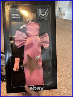 Franklin Mint Marilyn Monroe Portrait Doll With3 Outfits And Closet Carry Case