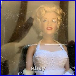 Franklin Mint Marilyn Monroe Walk of Fame vinyl Portrait doll New