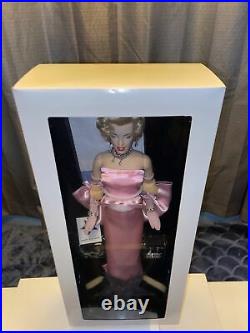 Franklin Mint Marilyn Monroe vinyl doll With Swarovski Crystals MINT NRFB NEW