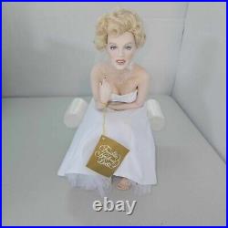 Franklin Mint Marilyn Porcelain Doll White Dress And Bench
